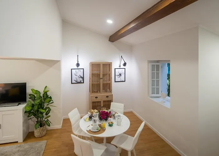 Casa De Santa Rita * São Roque