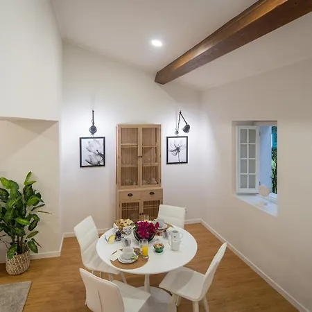 Casa De Santa Rita * São Roque